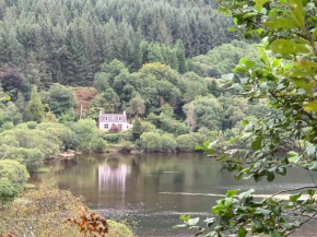 Stunning 4BD cottage on Loch Eck